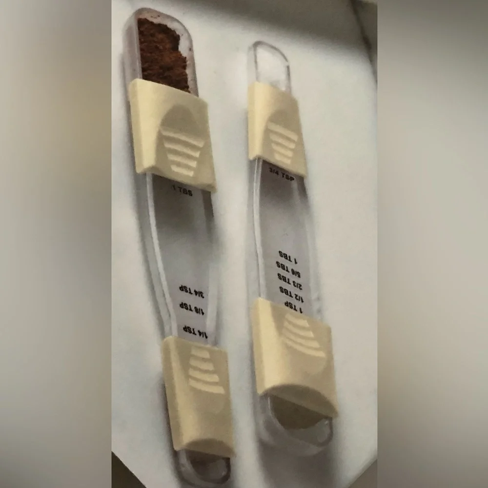 Cream adjustable Measuring Spoon